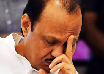 अजित पवारांना जोरदार धक्का; सात आमदारांचा पक्षाला रामराम