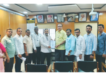 राष्ट्रवादीची महावितरण कार्यालयावर धडक