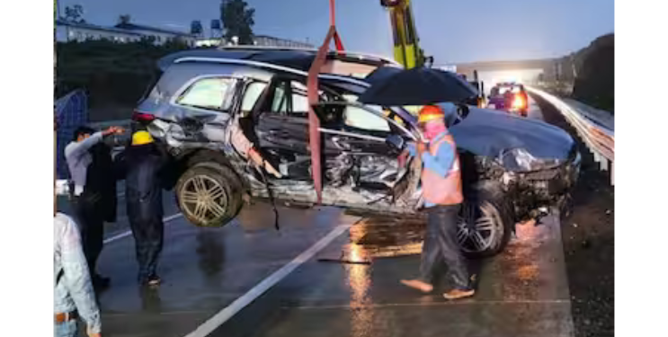 समृद्धी महामार्गावर भीषण अपघात; प्रसिद्ध उद्योजकाचा मृत्यू