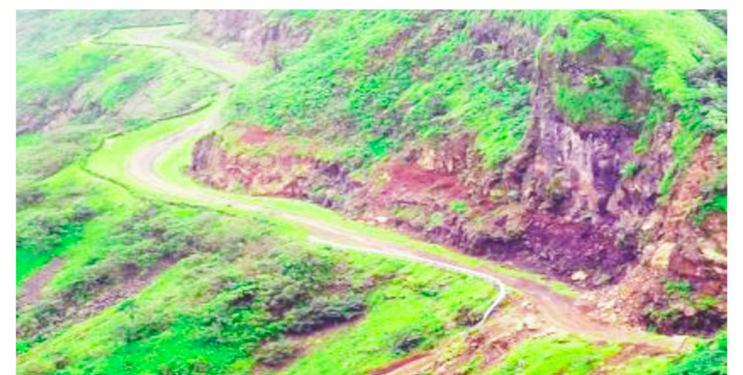 रत्नागिरीतील घाट बनले धोकादायक