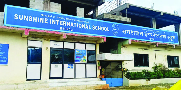 खोपोलीतील दोन शाळा अनधिकृत