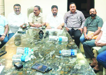 सुनील तटकरे गद्दारीचा बादशहा: अरुण चाळके