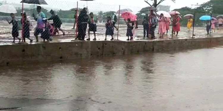 पेण नगरपालिकेचा नियोजनशून्य कारभार; विद्यार्थ्यांना फटका