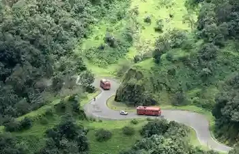 आंबेनळी घाट अवजड वाहतुकीसाठी बंदी