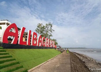 अलिबाग समुद्रकिनारी पर्यटकांचा धिंगाणा