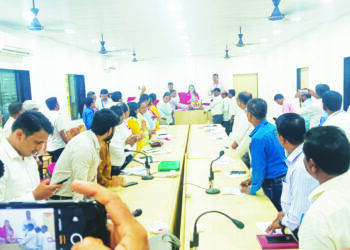 ग्रामपंचायत कर्मचाऱ्यांसोबत सकारात्मक चर्चा