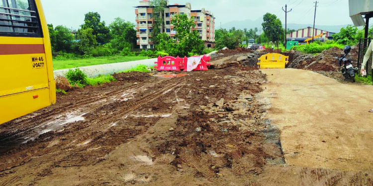 सेन्ट जोसेफ शाळेचा रस्ता हरवला