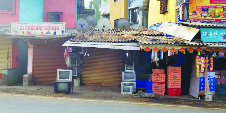 कडाव बस स्थानक अतिक्रमण वाद चिघळला