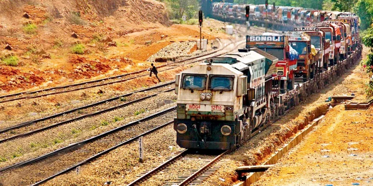 कोकणात थेट रेल्वेने कार नेता येणार