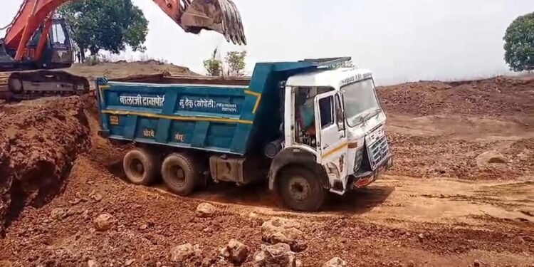 आरव्ही लॉजिस्टिकच्या सातबारावर बोजा