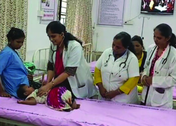 चौक ग्रामीण रुग्णालय ठरतेय सर्वसामान्यांसाठी वरदान