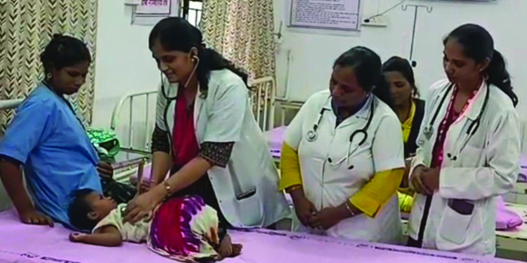 चौक ग्रामीण रुग्णालय ठरतेय सर्वसामान्यांसाठी वरदान