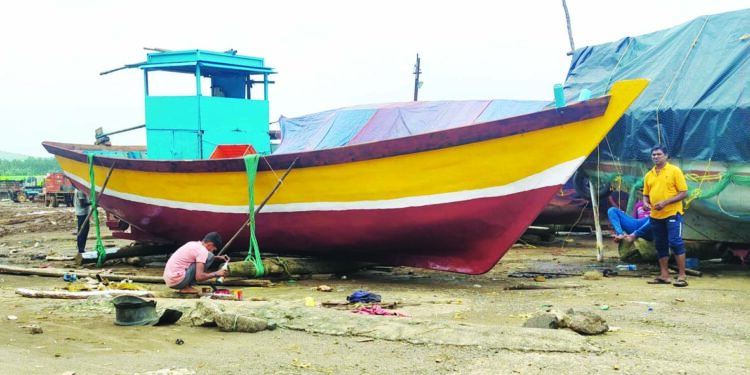 नवीन हंगामासाठी मच्छिमार सज्ज