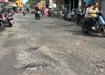 पाली शहरात खड्ड्यांची समस्या गंभीर