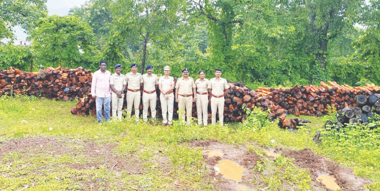 मुरुड-तेलवडे परिसरात खैर तस्करीचा पर्दाफाश