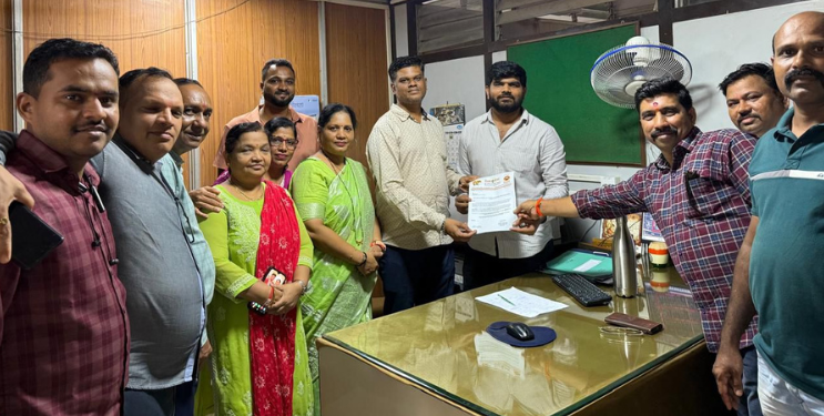 पाण्यासाठी सिडको अधिकाऱ्यांना घेराव