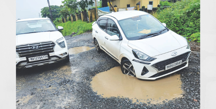 पाहणी करणारा कोणी मंत्री शिल्लक आहे का?