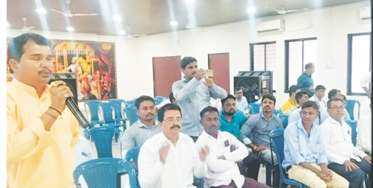 लेखी आश्वासनानंतर मोरबे धरणग्रस्तांचे उपोषण मागे