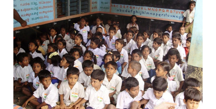 विद्यार्थ्यांच्या सुरक्षिततेसाठी समुपदेशनावर भर