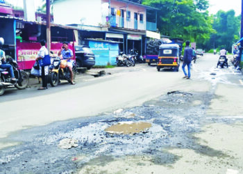 उरण करंजा रस्त्याची दुरवस्था