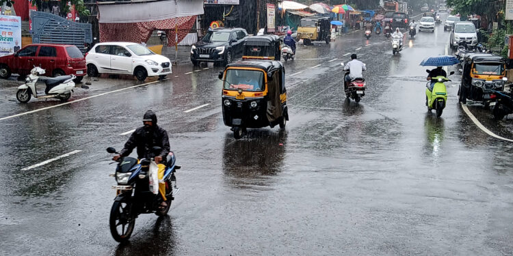 रायगड जिल्ह्याला ‘रेड अलर्ट’ जारी