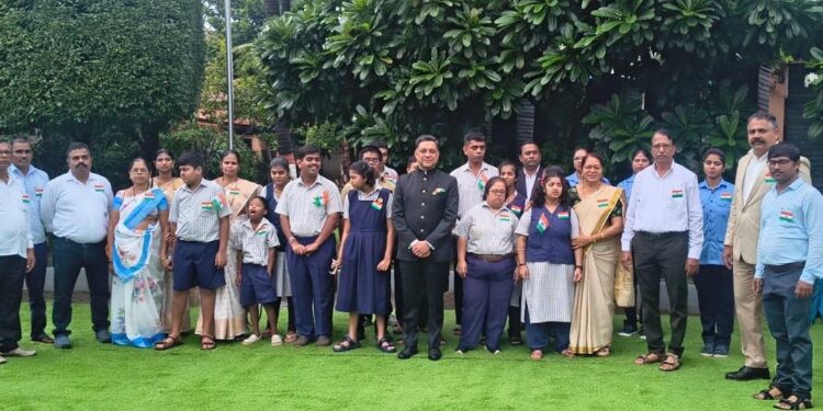 पंचतारांकित पाहुणचाराने दिव्यांग भारावले