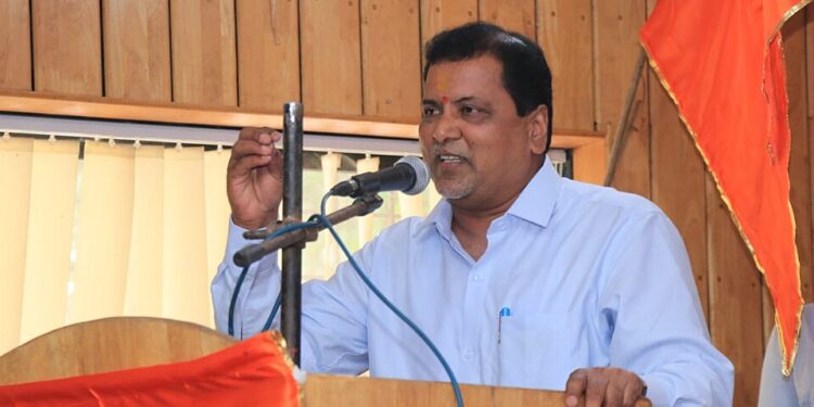 मीठेखार येथील संरक्षण भिंतीचा प्रश्न सोडवण्यास आमदार अपयशी