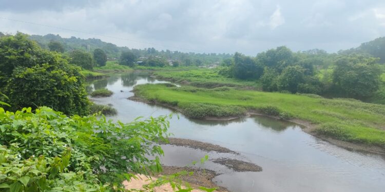 पोशीर, शिलार धरणांना शेतकऱ्यांचा विरोध