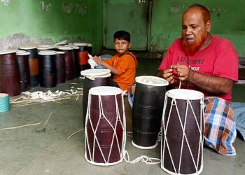 मुस्लिम बांधवांकडून आदर्श संस्कृतीचे दर्शन