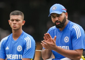 रोहितच्या सल्ल्यानंतर यशस्वीची घरवापसी