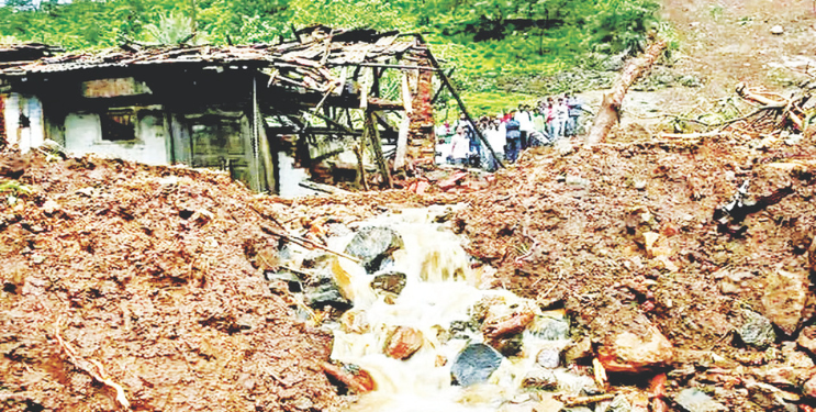 सह्याद्रीत मानवी अतिक्रमण