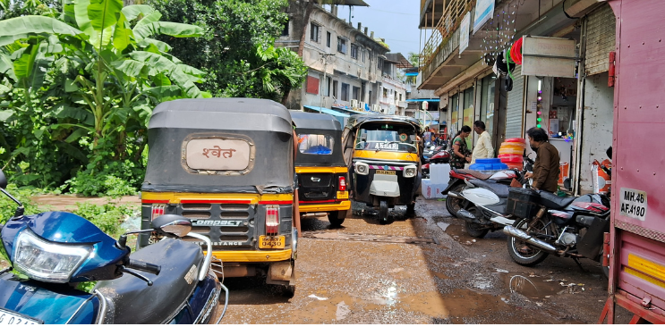 नगरपरिषदेचे अनधिकृत बांधकामांना अभय