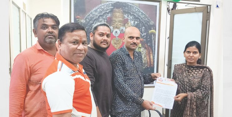 पालीतील रस्त्यांवर खड्ड्यांचे साम्राज्य