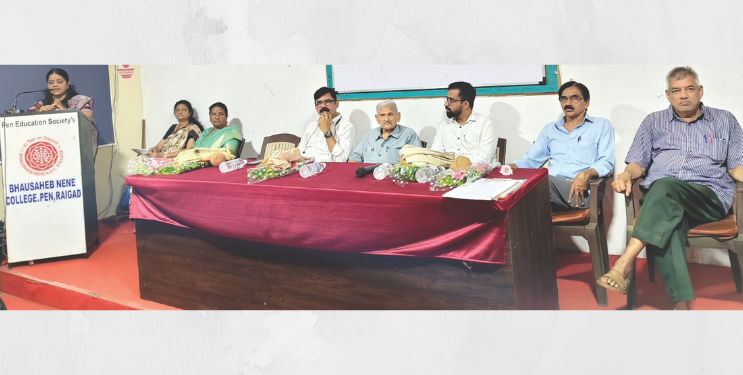 मुलांच्या संगोपनाबाबत पालकांना मार्गदर्शन