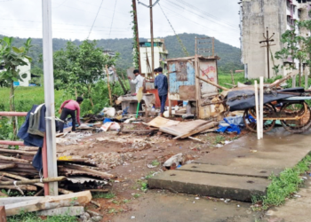 रोह्यातील अनधिकृत टपऱ्या जमीनदोस्त