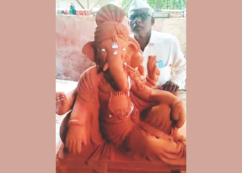 शाडूच्या मूर्तींना मागणी वाढली
