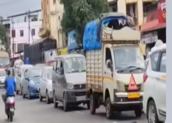 मुंबई-गोवा महामार्गावर वाहतूककोंडी