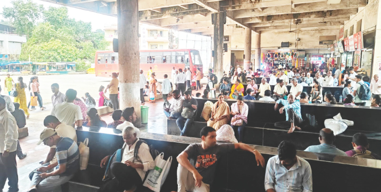 एसटी महामंडळाचा नियोजनशून्य कारभार