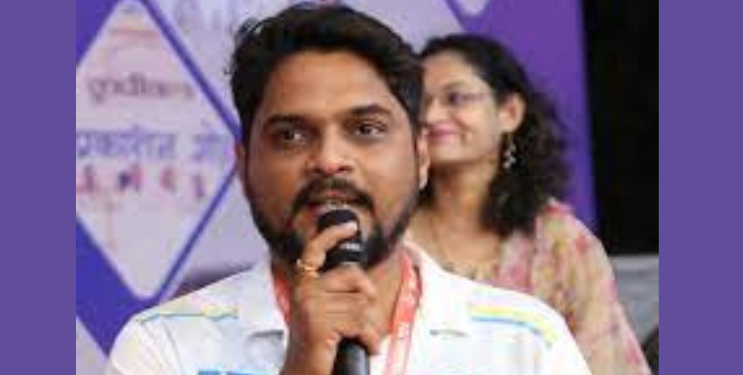 शंभर टक्के नोकरीची लेखी हमी द्या: विक्रांत वार्डे