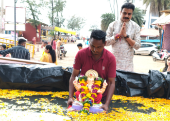 दीड दिवसांच्या बाप्पाला निरोप
