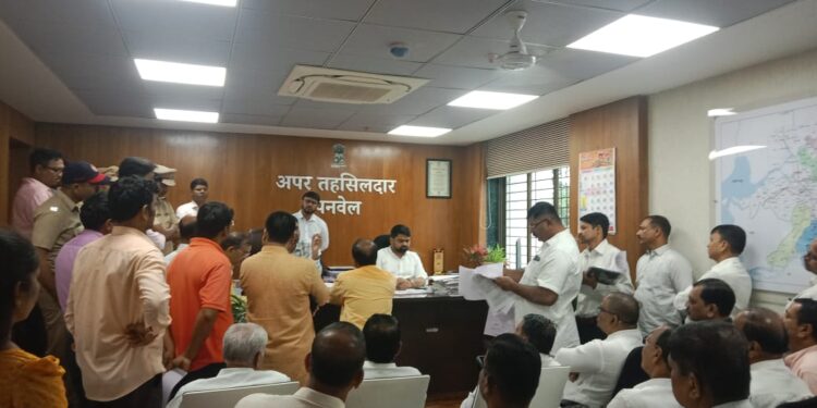 शेतकरी कामगार पक्षातर्फे तहसील कार्यालयावर मोर्चा