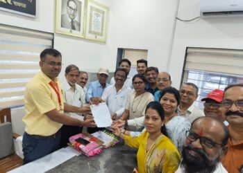 खड्डेमुक्तीसाठी शेकाप आक्रमक