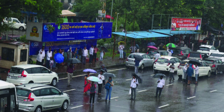 पनवेलमध्ये पावसाचे थैमान