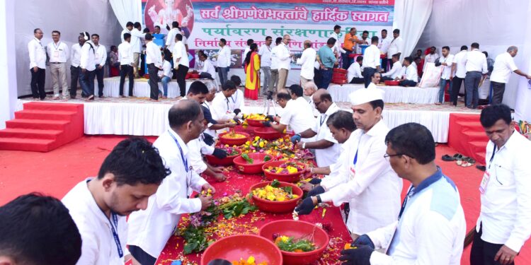 श्रीसदस्यांकडून 6742 टन निर्माल्य गोळा