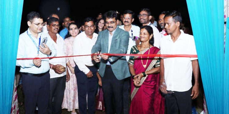 स्मशानभूमीकडे जाणारा रस्ता अखेर मोकळा