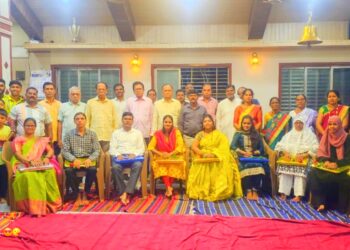 घाडी बंधू तर्फे शिक्षकांचा सन्मान