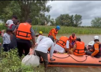 मराठवाड्यात बचाव कार्यासाठी रोह्यातील टीम दाखल