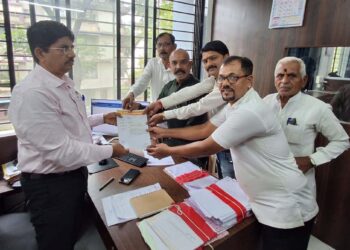 पीक पाण्यांच्या नोंदी करण्यात अडथळे