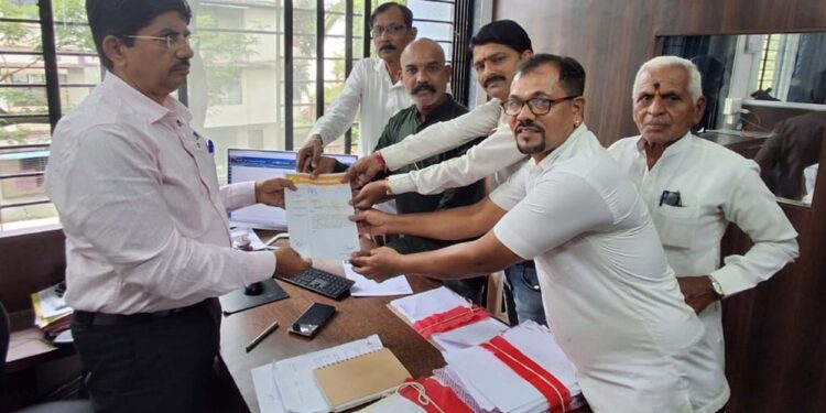 पीक पाण्यांच्या नोंदी करण्यात अडथळे