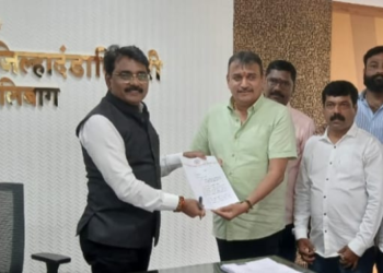 खड्डेमुक्त रस्ते करा, अन्यथा रास्ता रोको